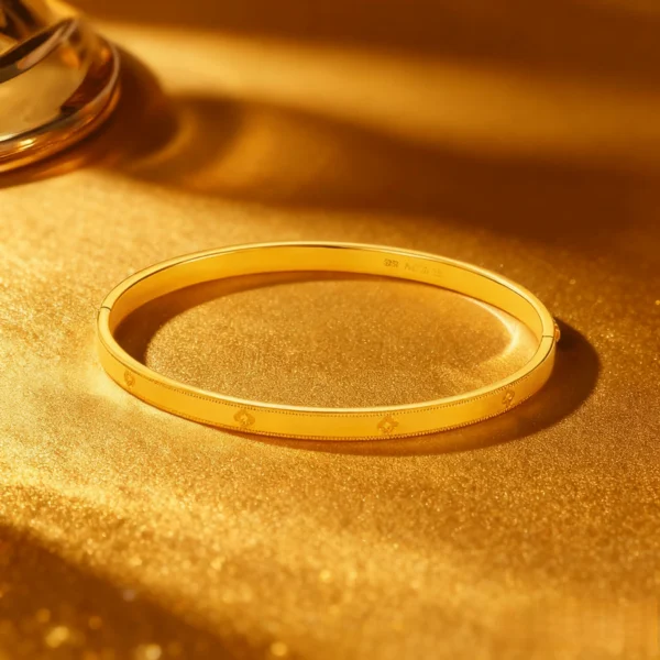 18K Yellow Gold Clove Bangle, Elegant Concubine Oval Bracelet, Dainty Gold Bangle, Smooth Finish Jewelry, Valentine's Day Gift for Her, Anniversary Gift